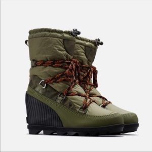 Sorel Olive and Orange Wedge Boots